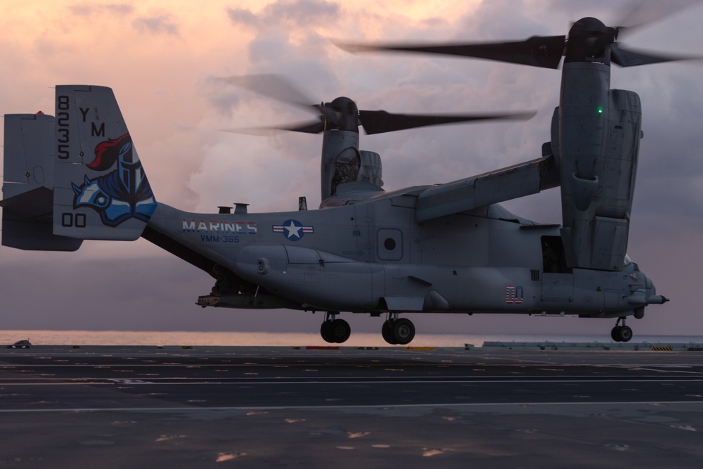 Marine Medium Tiltrotor Squadron (VMM) 365 lands MV-22B Ospreys aboard the Royal Navy's HMS Prince of Wales