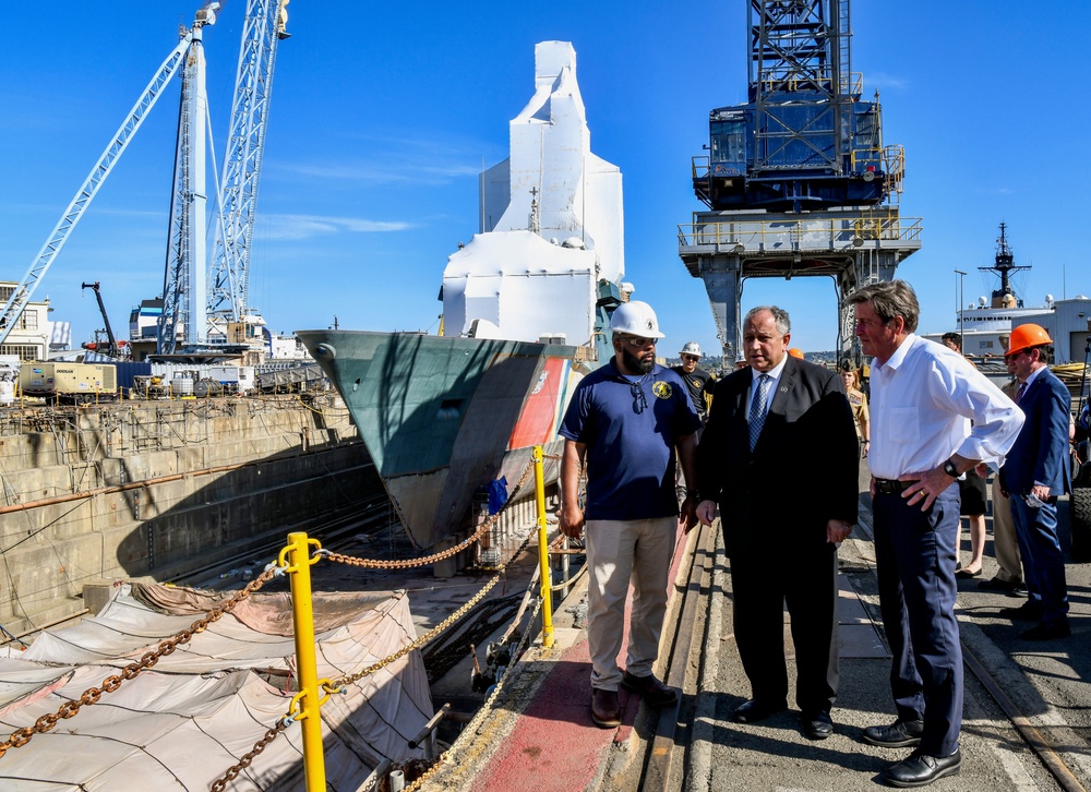 Secretary Del Toro Tours Historic West Coast Facility, Explores Ways to Increase Shipyard Capacity in the Pacific