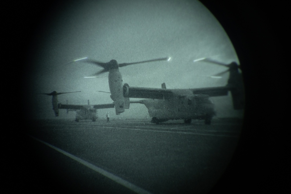 Marine Medium Tiltrotor Squadron (VMM) 365 lands MV-22B Ospreys aboard the Royal Navy's HMS Prince of Wales