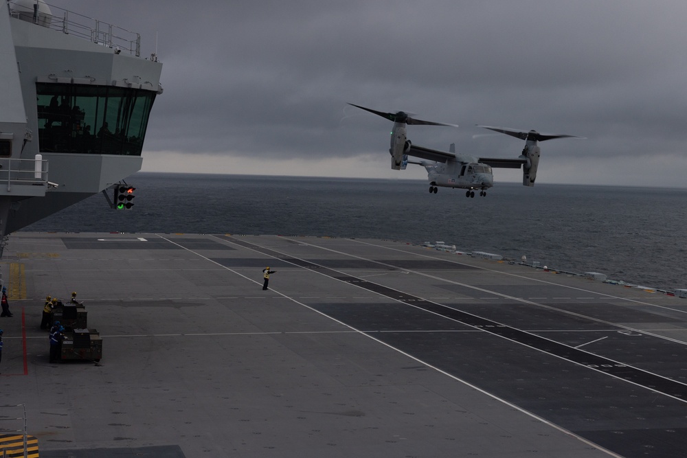 Marine Medium Tiltrotor Squadron (VMM) 365 lands MV-22B Ospreys aboard the Royal Navy's HMS Prince of Wales