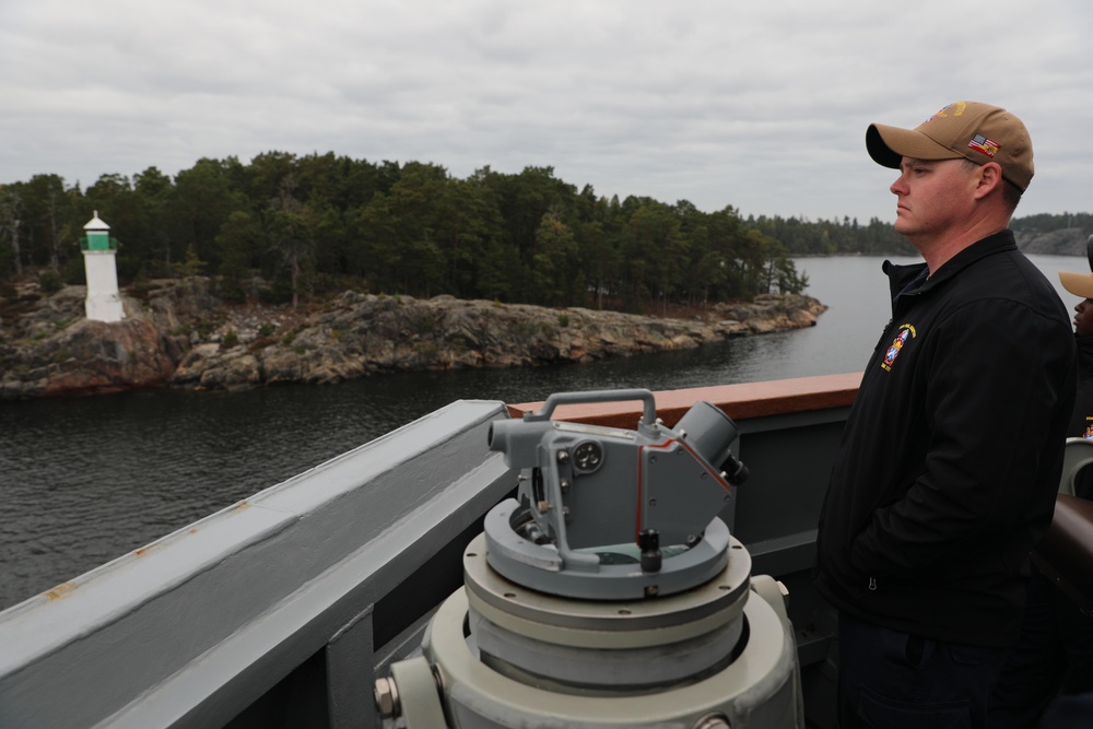 USS Paul Ignatius Arrives in Stockholm