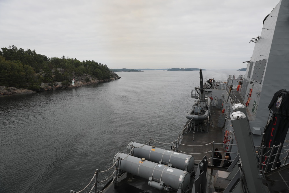 USS Paul Ignatius Arrives in Stockholm