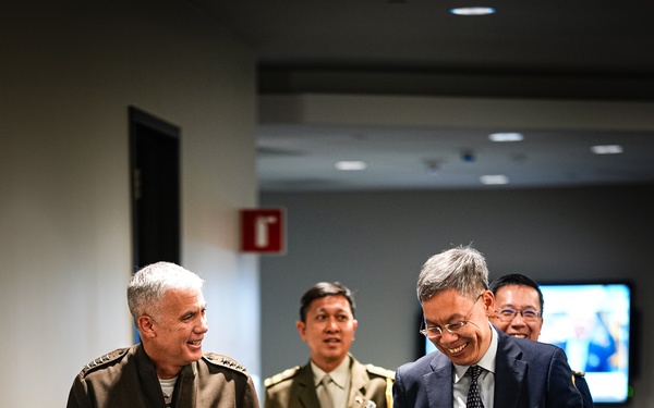 Singapore Visit to U.S. Cyber Command