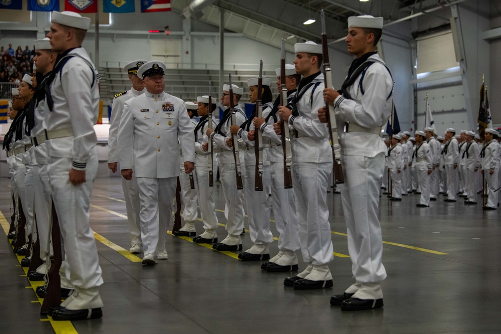 DVIDS - Images - MCPON Visits Recruit Training Command [Image 1 of 4]