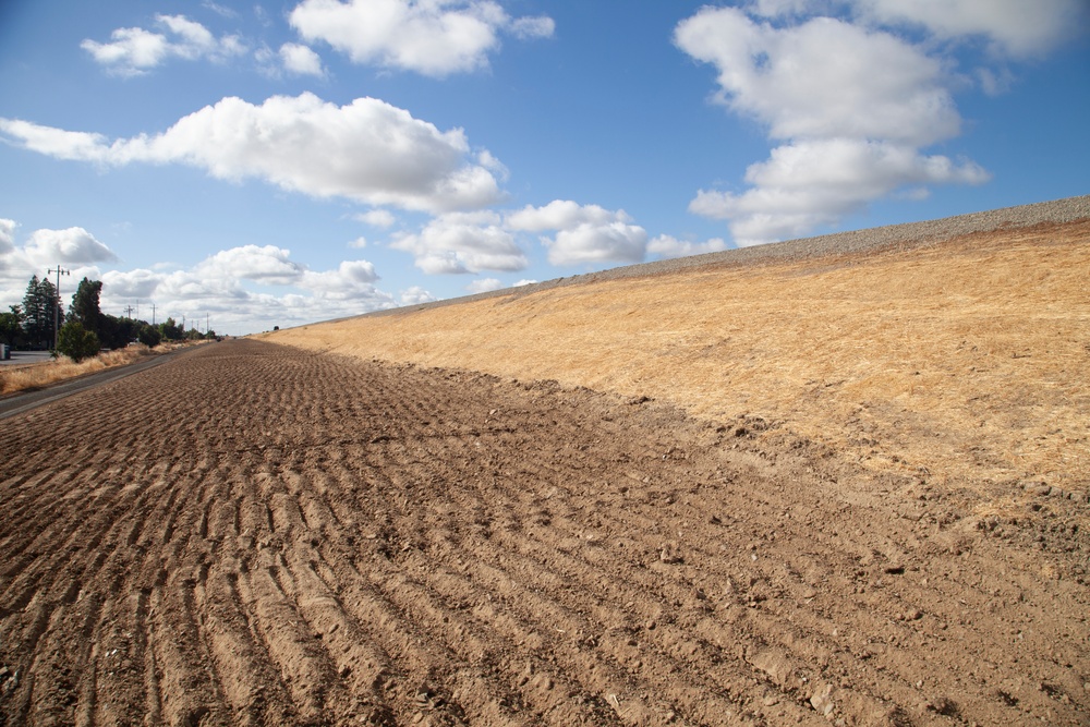 West Sacramento Levee Improvement Project progresses