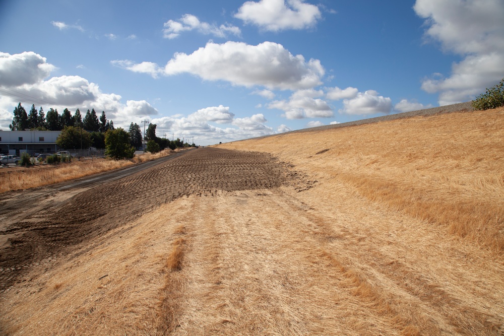 West Sacramento Levee Improvement Project progresses