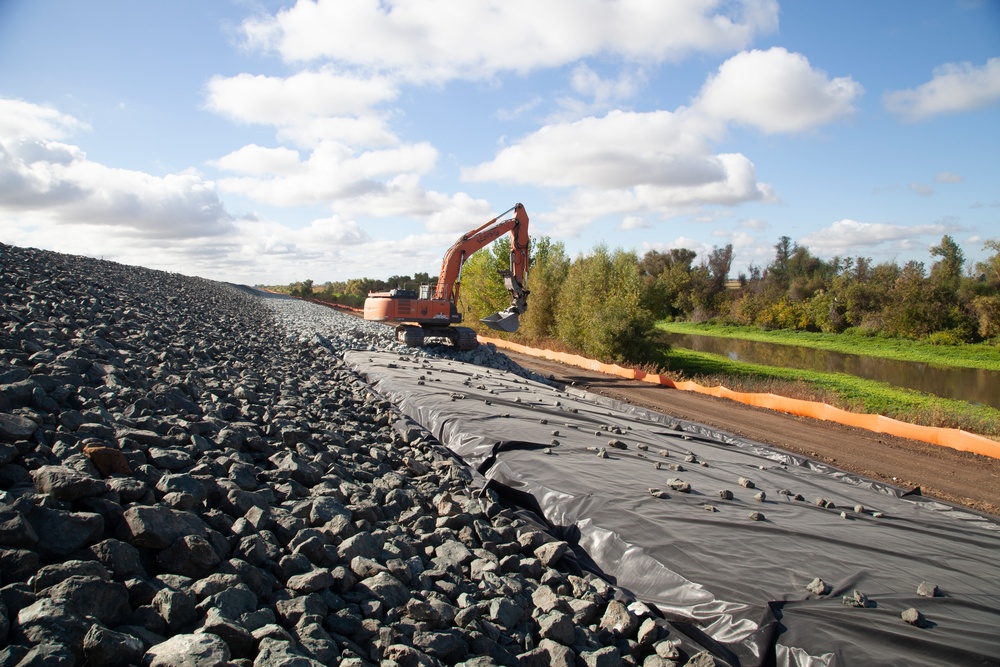 West Sacramento Levee Improvement Project progresses