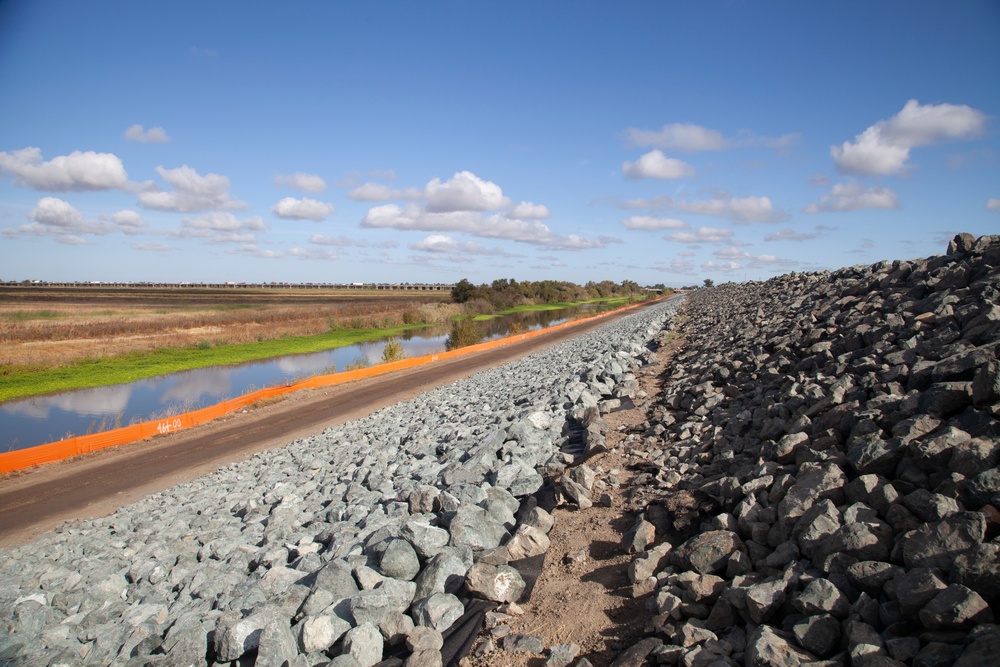 West Sacramento Levee Improvement Project progresses