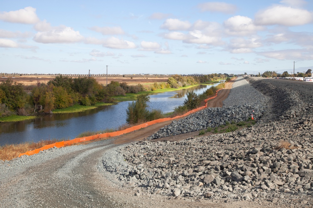 West Sacramento Levee Improvement Project progresses