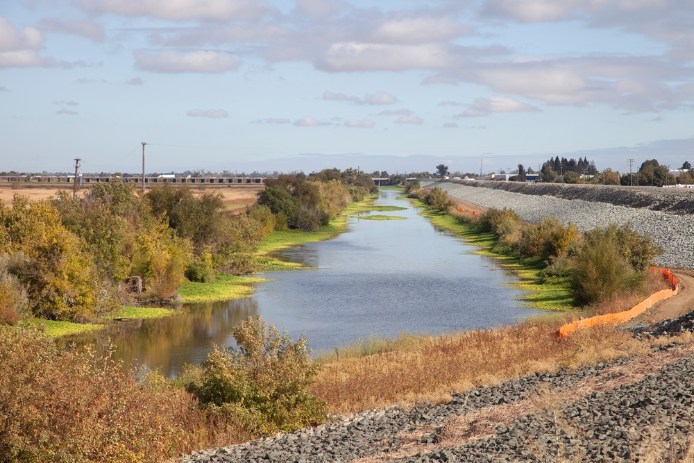 West Sacramento Levee Improvement Project progresses