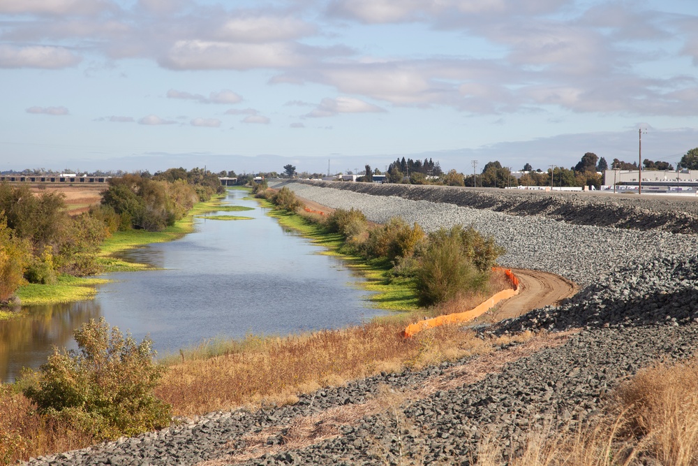 West Sacramento Levee Improvement Project progresses