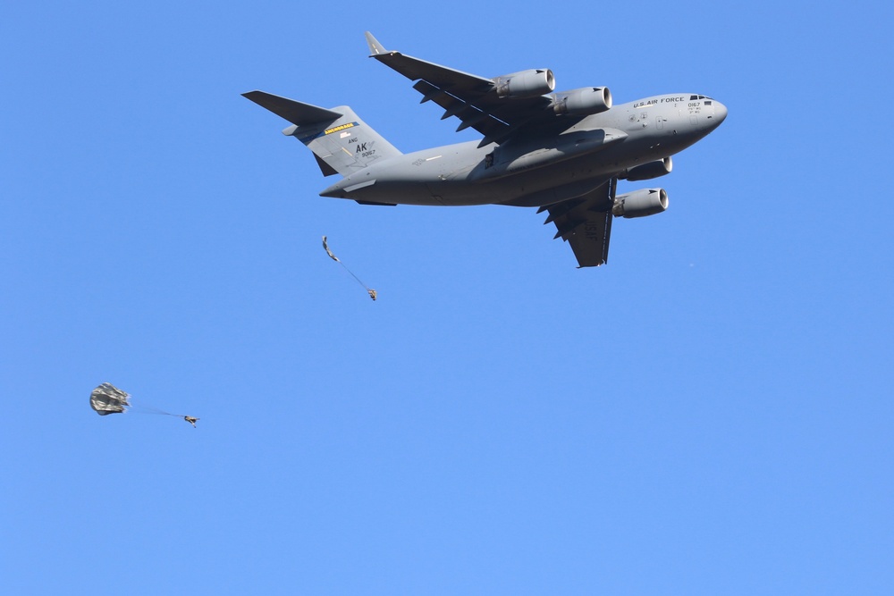 Paratroopers jump above Husker DZ