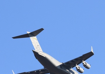 Alaskans, Nebraskans team up for airborne training