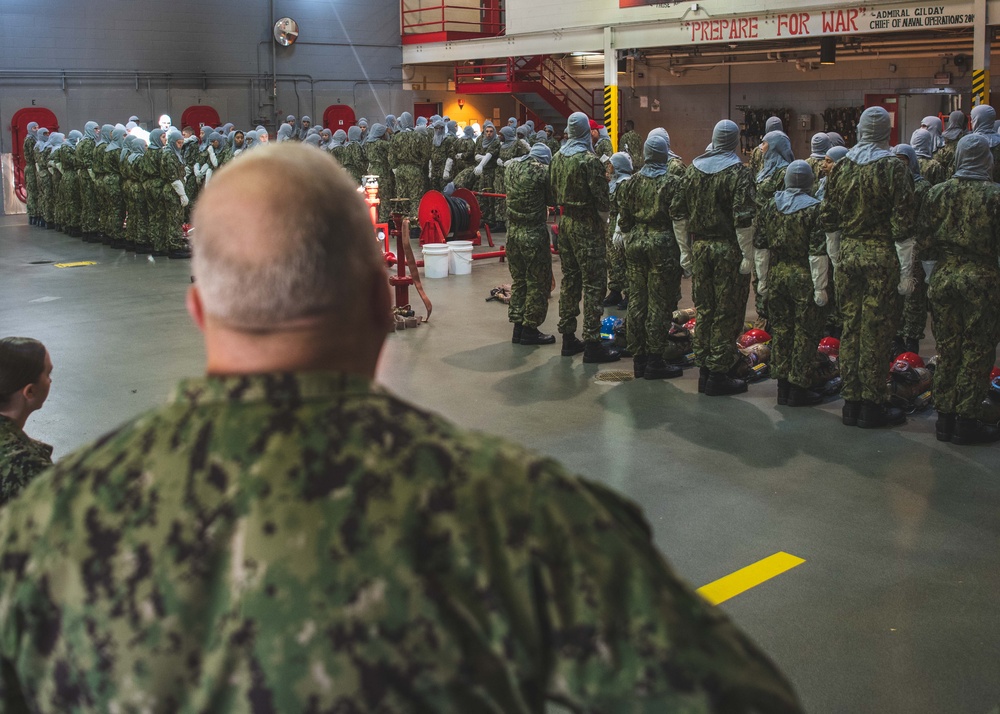 MCPON Visits Recruit Training Command