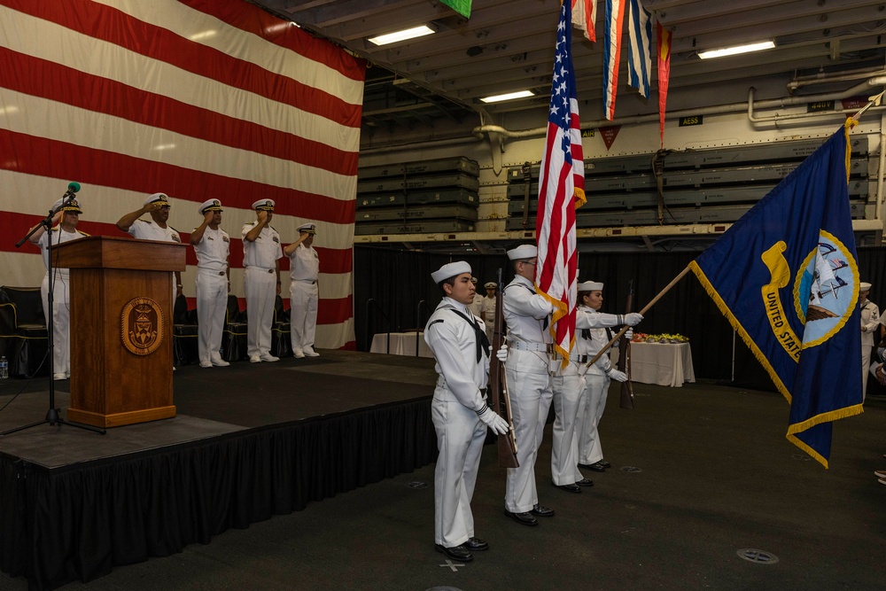 USS Wasp Holds Change of Command Ceremony