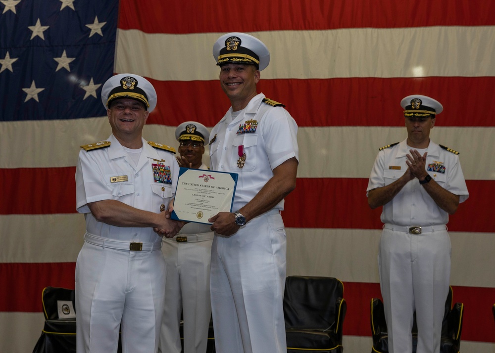 USS Wasp Holds Change of Command Ceremony