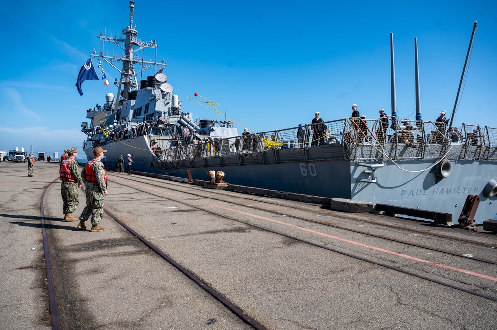 USS Paul Hamilton (DDG 60) arrives at San Francisco Fleet week 2023