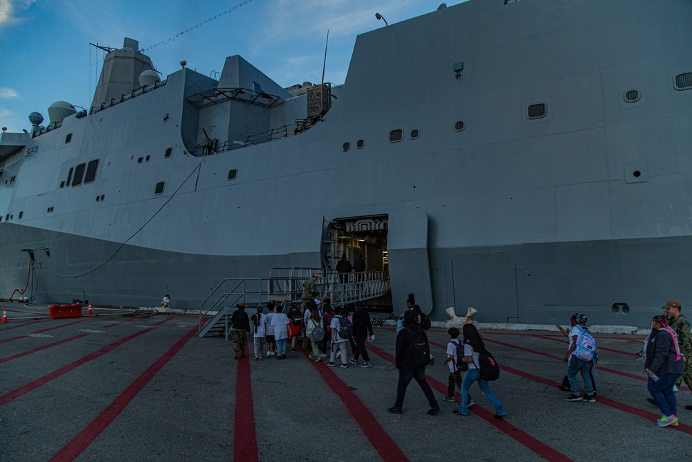 SF Fleet Week 23: Hoops with the Troops