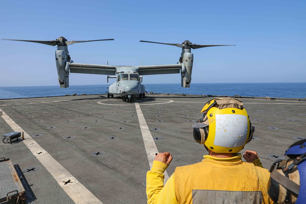 USS Carter Hall (LSD 50) Conducts Flight Operations, Sept. 26, 2023