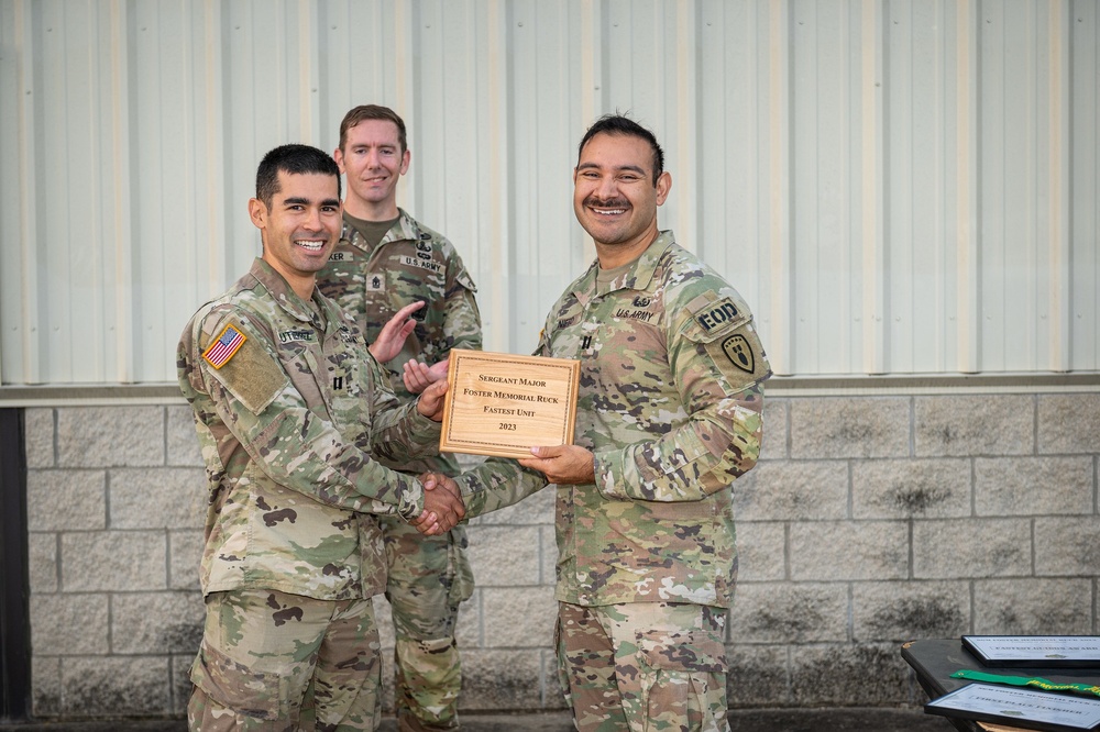 Fort Leonard Wood Soldiers march to honor Explosive Ordnance Disposal sergeant major