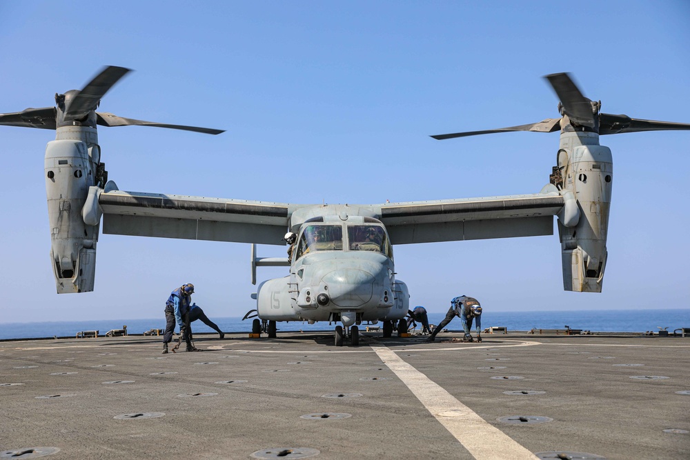 USS Carter Hall (LSD 50) Conducts Flight Operations, Sept. 26, 2023