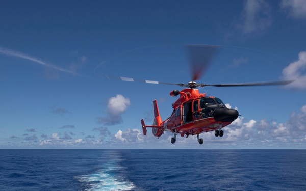USCGC Munro Conducts Fueling at Sea with USNS Yukon