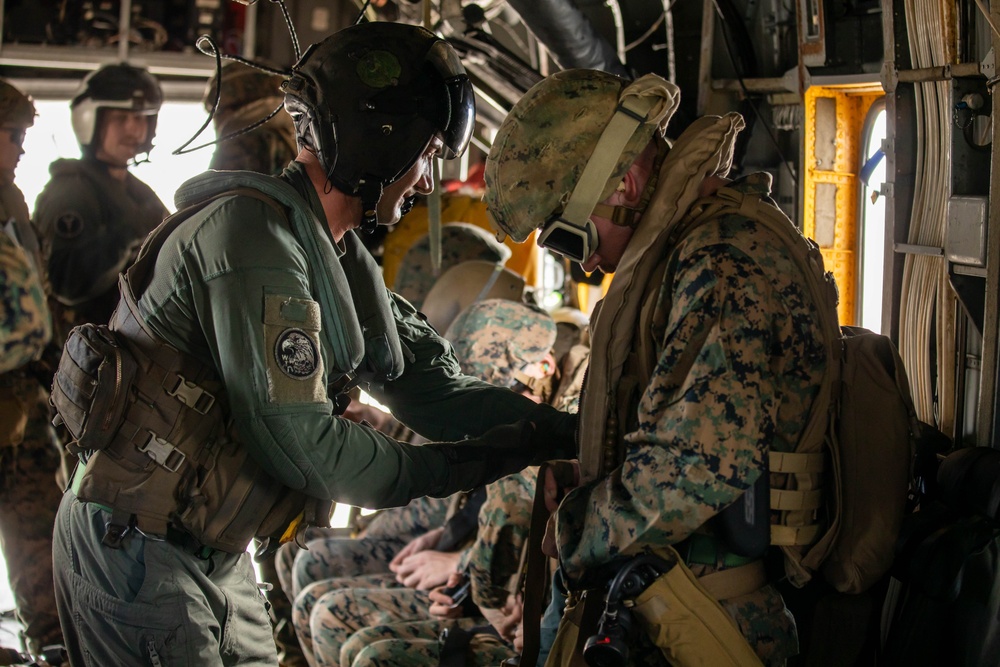 3rd Maintenance Battalion conducts pre-deployment familiarization flights