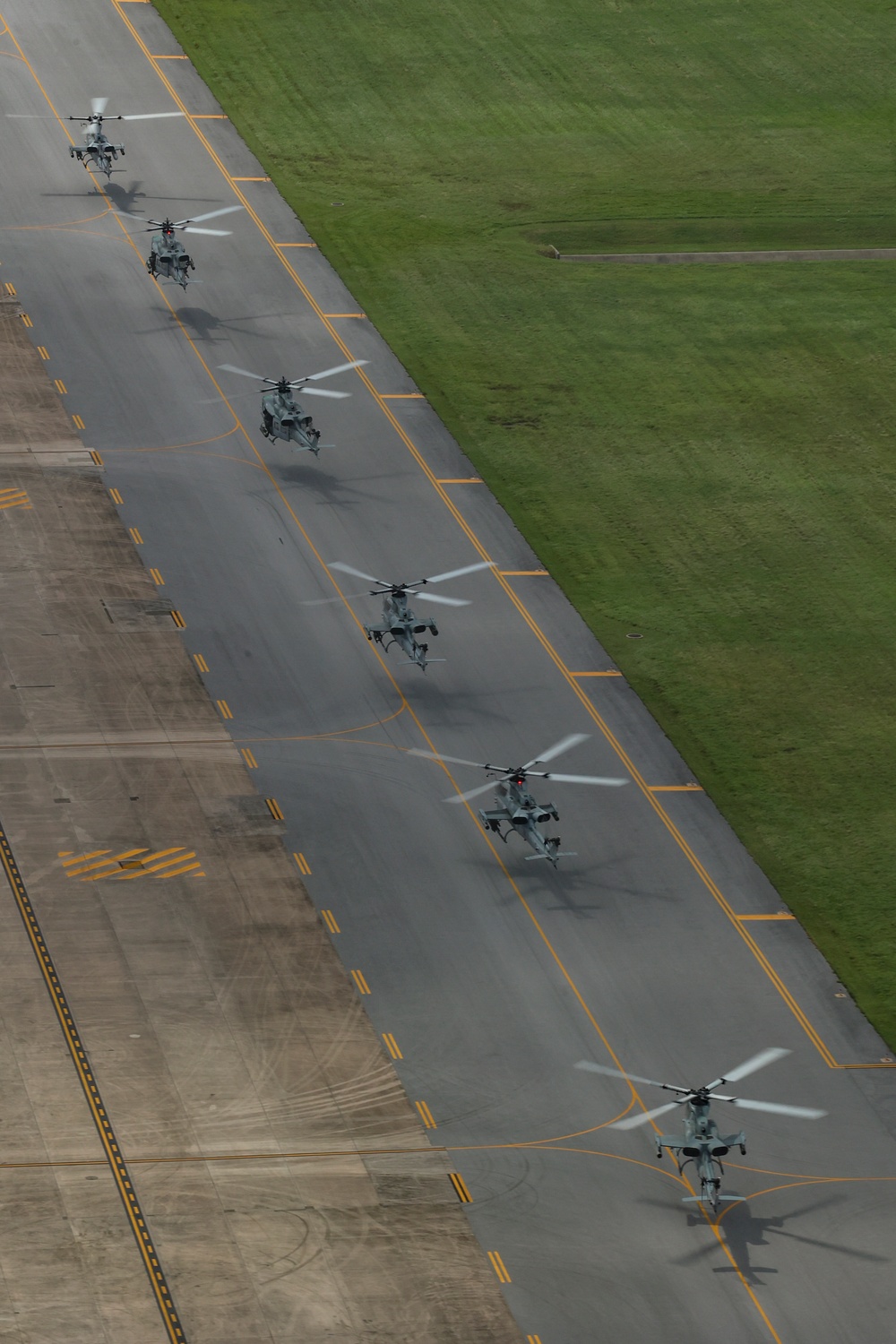 HMLA-169 Formation Flight