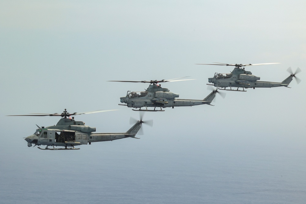 HMLA-169 Formation Flight