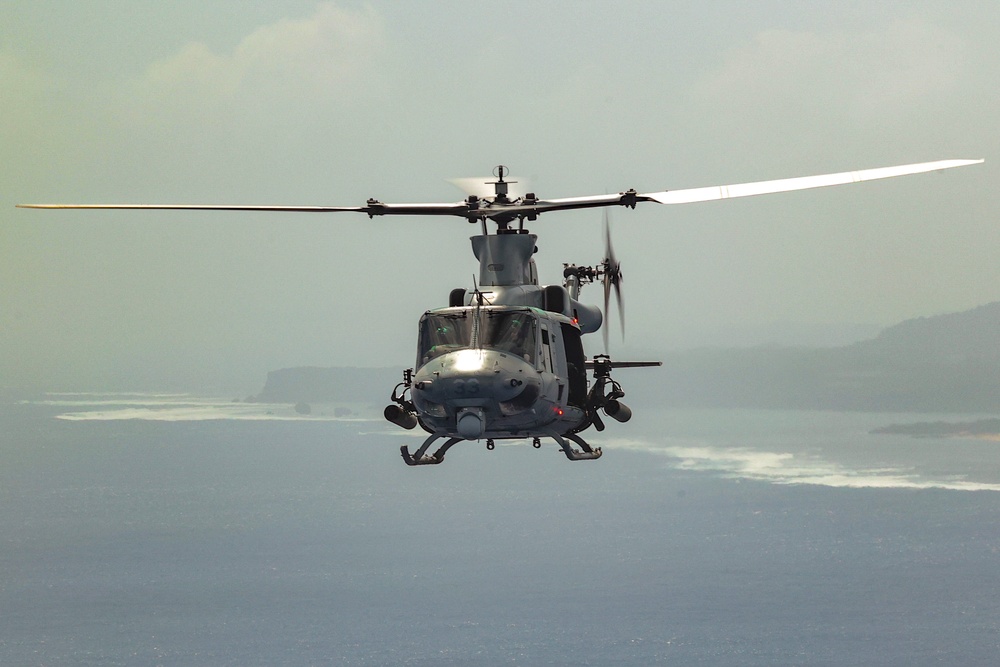 HMLA-169 Formation Flight