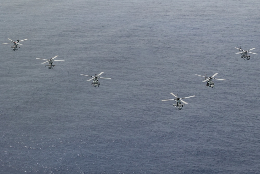 HMLA-169 Formation Flight