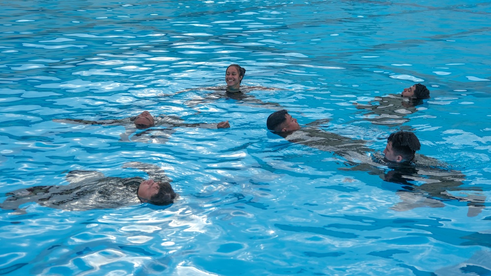 Marines with the 31st MEU conduct basic swim qualification