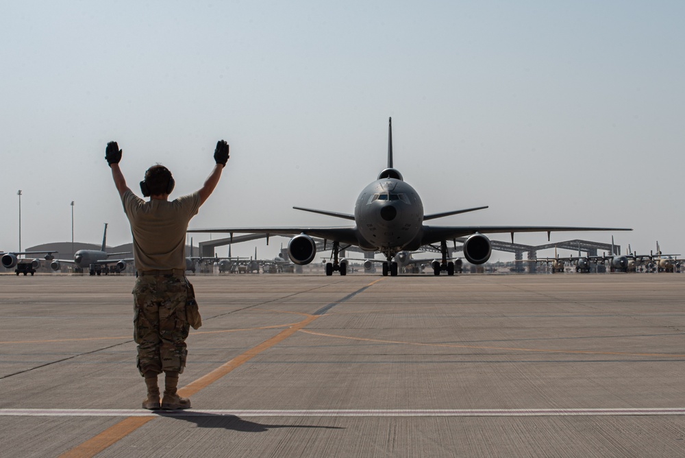 KC-10 returns from final combat sortie