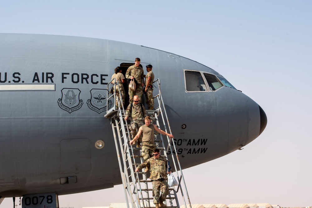 KC-10 returns from final combat sortie