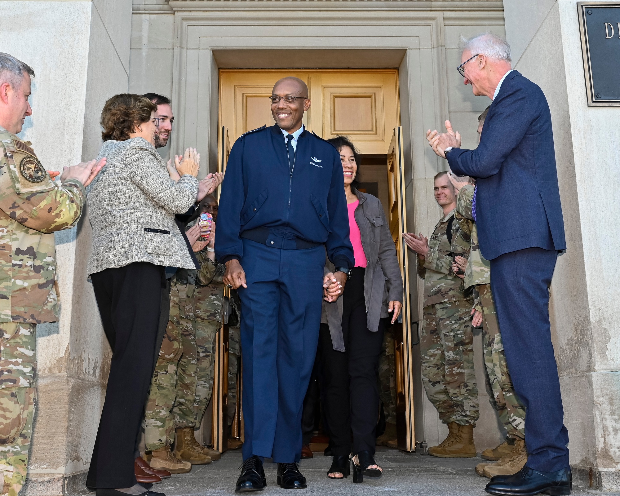 Tenth Air Force Commander Delivers a Strike > 10th Air Force