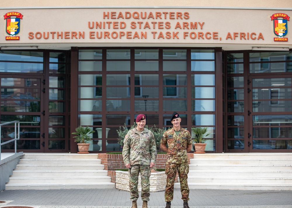 SETAF-AF CG meets with Maj. Gen. Francesco Olla