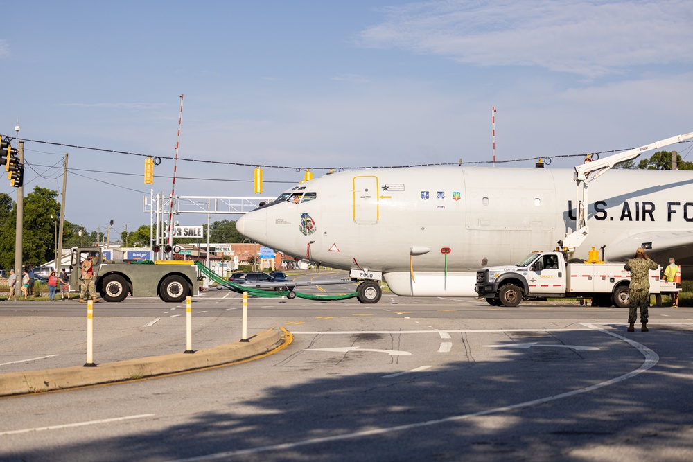 Photo of E-8C Joint STARS move to the Museum of Aviation