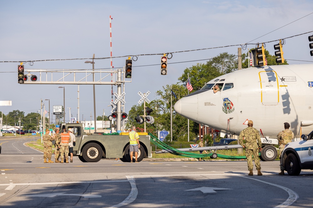 Photo of E-8C Joint STARS move to the Museum of Aviation