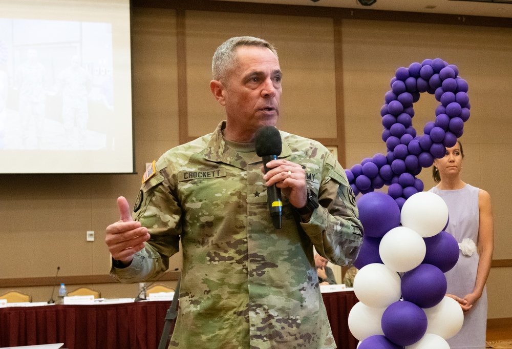 Leaders Raise Awareness for Domestic Violence Awareness Month at USAG Humphreys