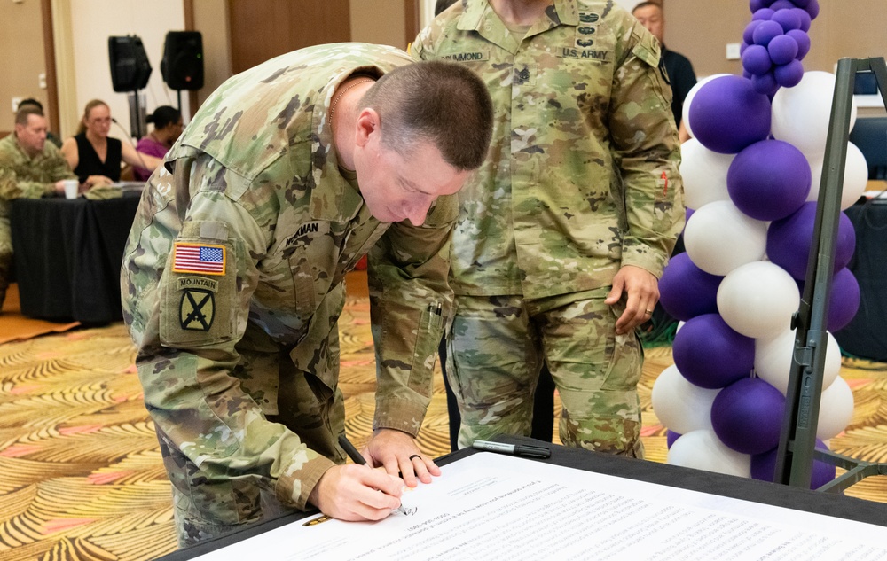 Leaders Raise Awareness for Domestic Violence Awareness Month at USAG Humphreys