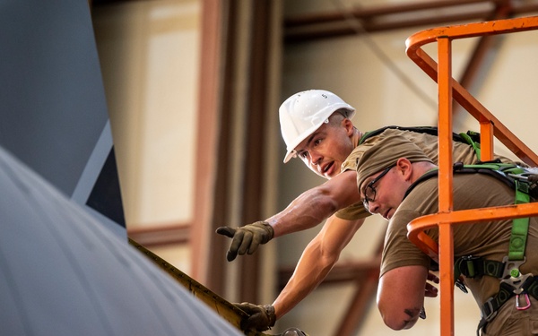 379 AEW innovates, conducts KC-135 fin removal