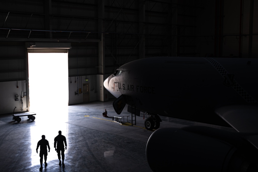 379 AEW innovates, conducts KC-135 fin removal