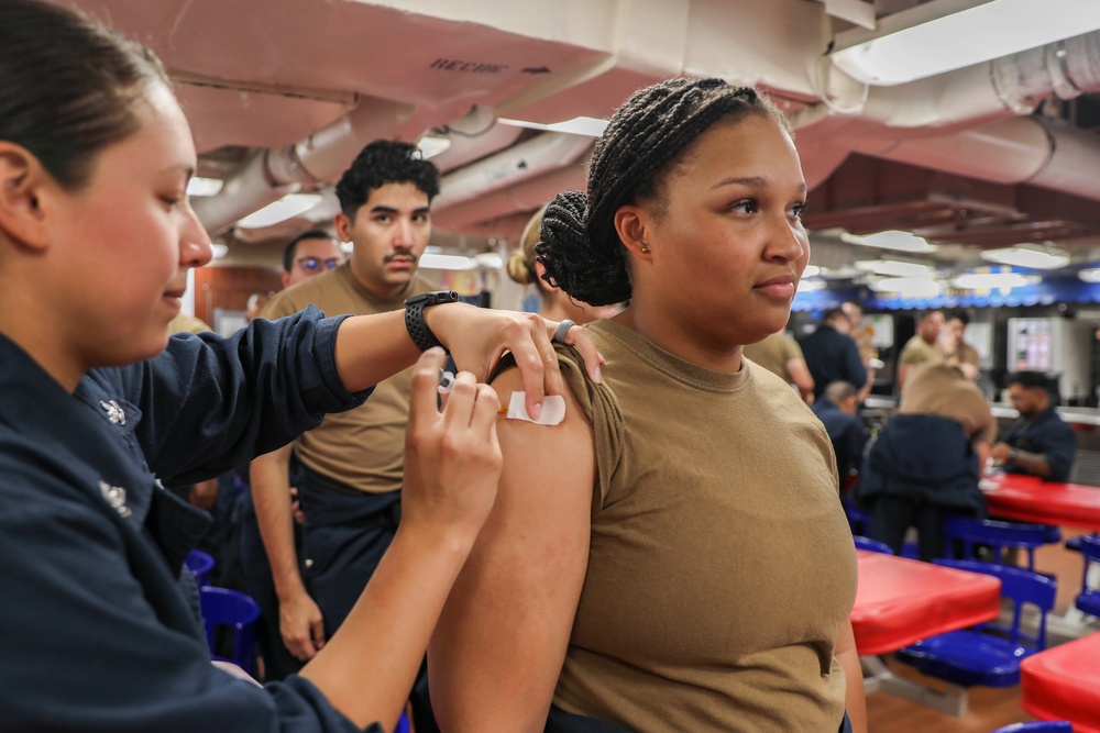 Sailors aboard USS Shoup receive influenza vaccine