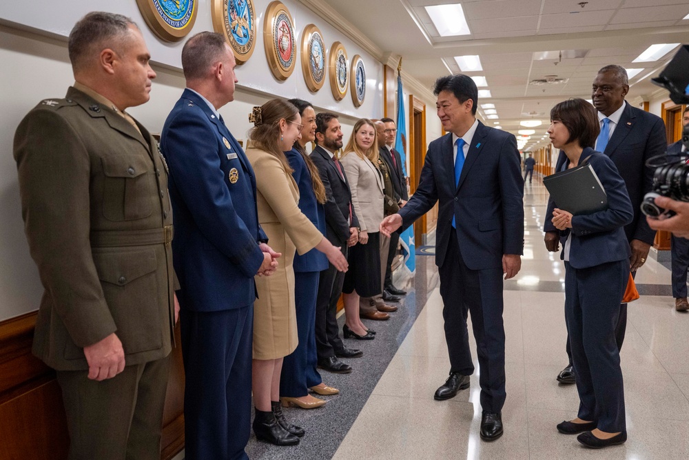 SD Lloyd J. Austin III hosts Japan's Defense Minister for Bilateral Meeting