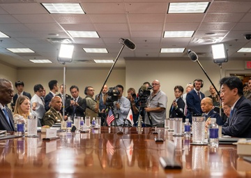 SD Lloyd J. Austin III hosts Japan's Defense Minister for Bilateral Meeting