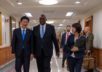 SD Lloyd J. Austin III hosts Japan's Defense Minister for Bilateral Meeting