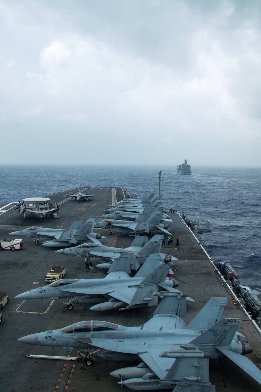 USS Ronald Reagan (CVN 76) conducts fueling-at-sea with USNS Rappahannock (T-AO 204)