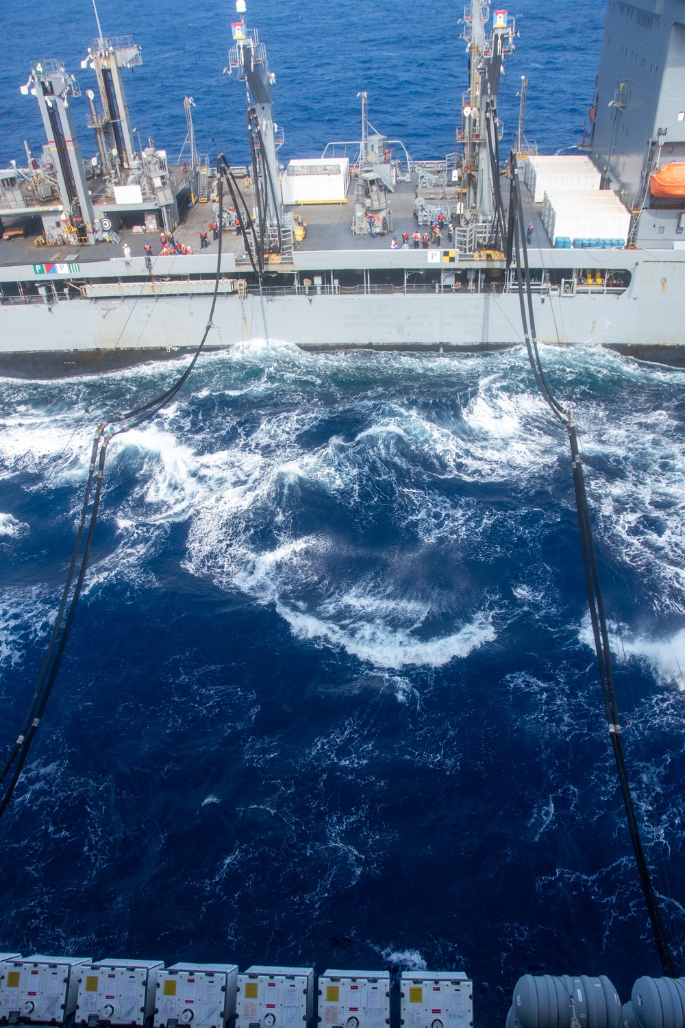 USS Ronald Reagan (CVN 76) conducts fueling-at-sea with USNS Rappahannock (T-AO 204)