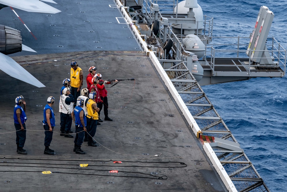 USS Ronald Reagan (CVN 76) conducts fueling-at-sea with USNS Rappahannock (T-AO 204)