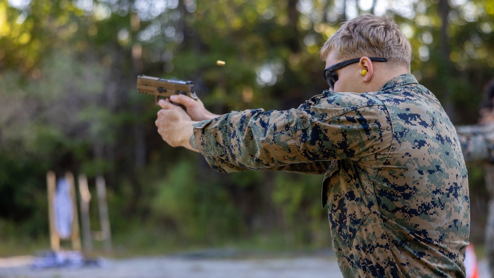Division Training Company Conducts Close Quarter Battle Training